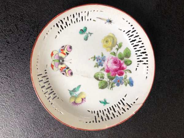 London-decorated Porcelain Double-Walled Bowl with Cover and Stand, Mid 18th C