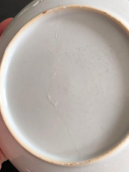 London-decorated Porcelain Double-Walled Bowl with Cover and Stand, Mid 18th C