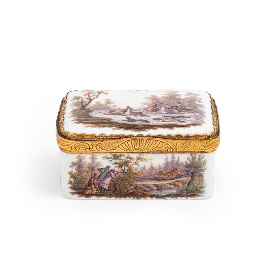 Meissen Porcelain Snuff Box with Hunting Scenes, 18th C