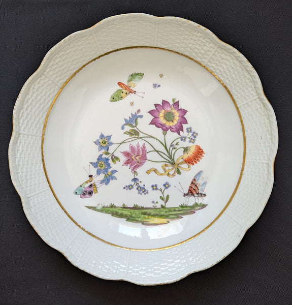 Meissen Porcelain Large Bienenmuster Bowl c1740