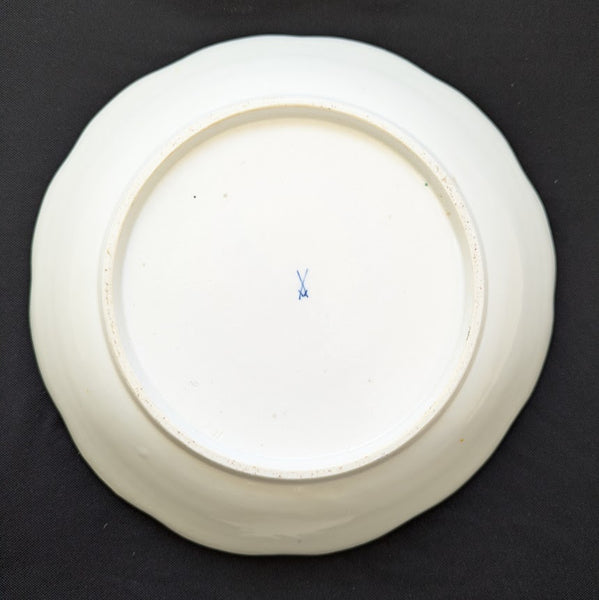 Meissen Porcelain Large Bienenmuster Bowl c1740