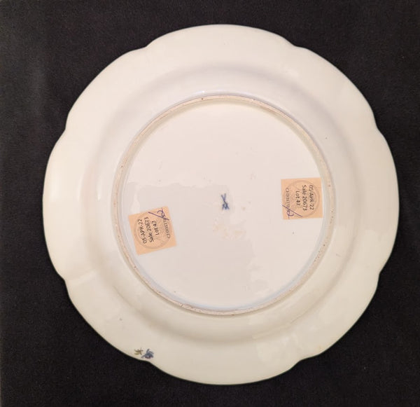 Meissen Porcelain Gotzkowsky Dinner Plate with Leopard Circa 1745
