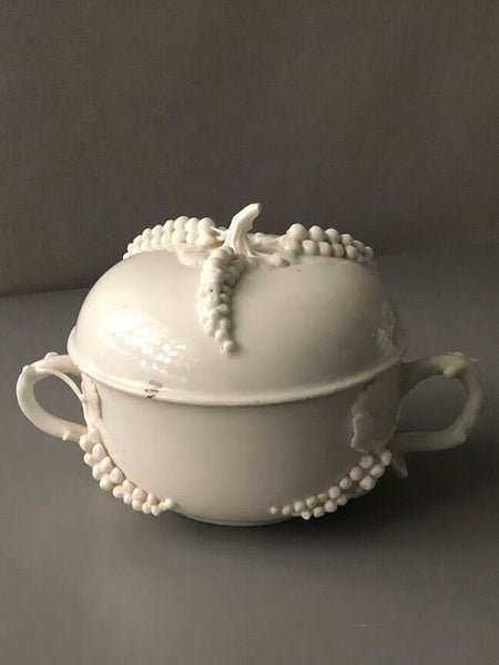 Mennecy Porcelain Ecuelle & Stand with Redcurrant Vine 1740-1745