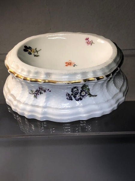 PAIR OF MEISSEN BASKET WEAVE TRENCHER SALTS 1740-1750