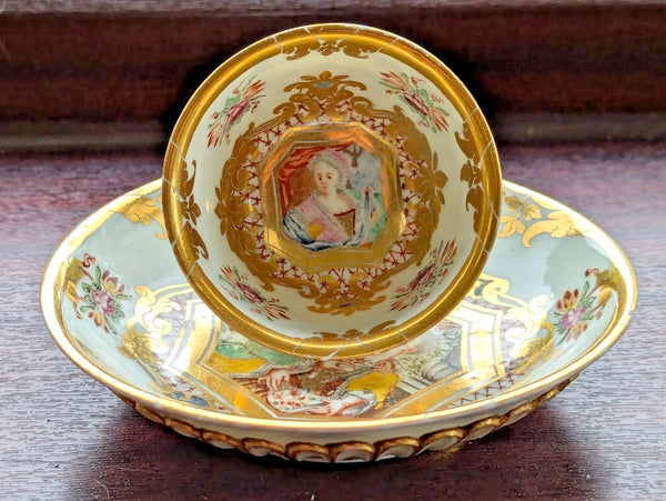 Meissen Porcelain Hausmaler Tea Bowl & Saucer circa 1725, matching Drehers Marks