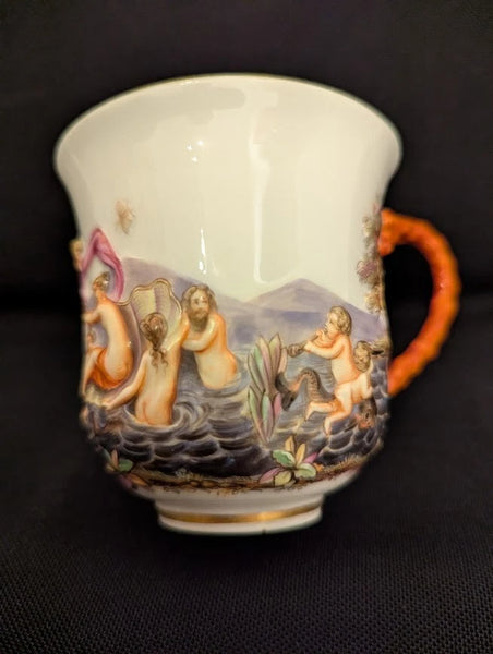 Meissen Porcelain Capodimonte Style Beaker, 19th C Rare