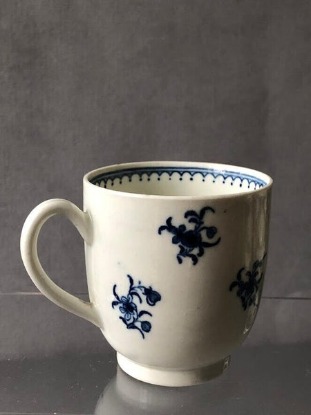 Worcester Porzellan Waiting Chinaman Kaffeetasse und Untertasse. 1760. W Mark