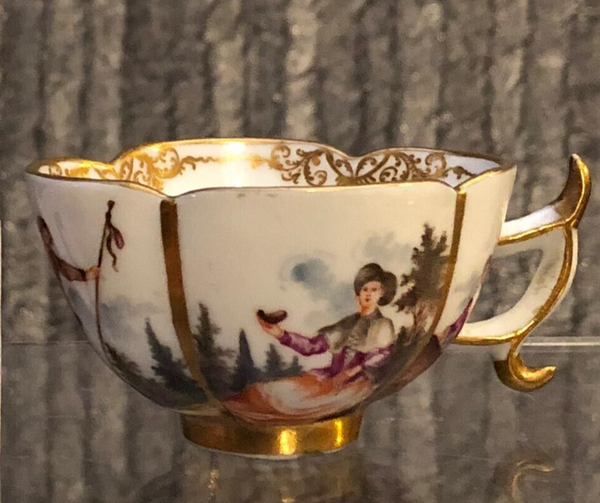 Meissen Porcelain Quatrefoil Cup with Courting Couples 1745 (no 2)