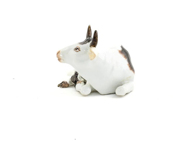 Meissen Porcelain Figurine of a Recumbent Fresian Cow, 1750 #2