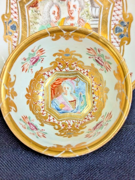 Meissen Porcelain Hausmaler Tea Bowl & Saucer circa 1725, matching Drehers Marks