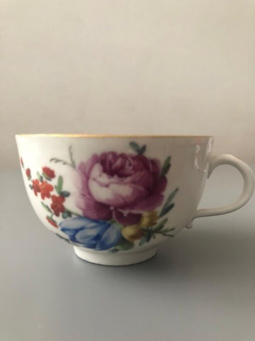 Den Haag, Hague Porcelain Tea Cup with Painted Flowers 1780's #2