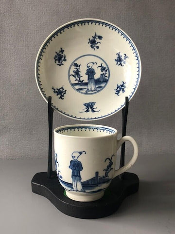 Worcester Porzellan Waiting Chinaman Kaffeetasse und Untertasse. 1760. W Mark