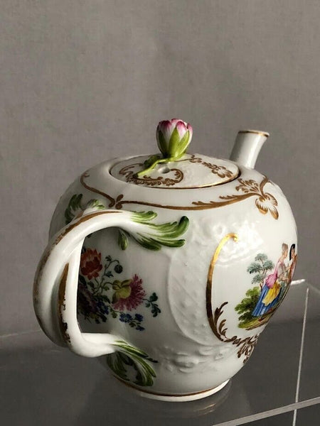 Meissen Porcelain Moulded Teapot with Watteau Scenes, 1756-1773