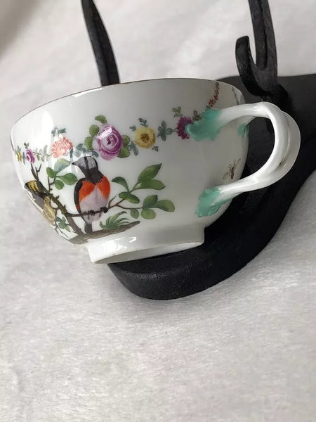 Meissen Porcelain Ornithological Tea Cup Circa 1750