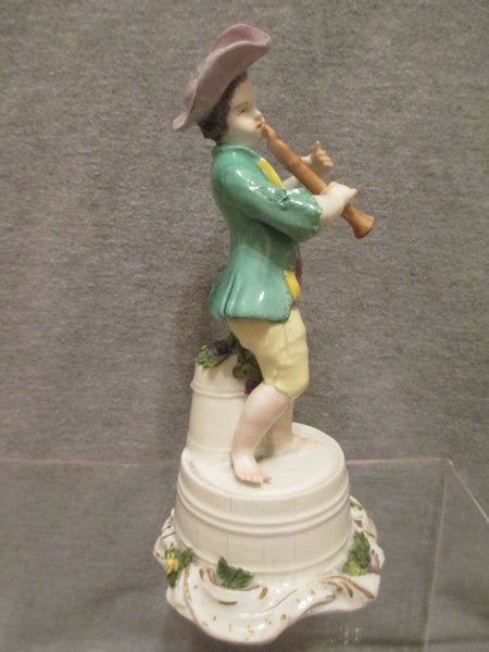 Musicien En Porcelaine De Meissen Debout Sur Un Tonneau 1740-50