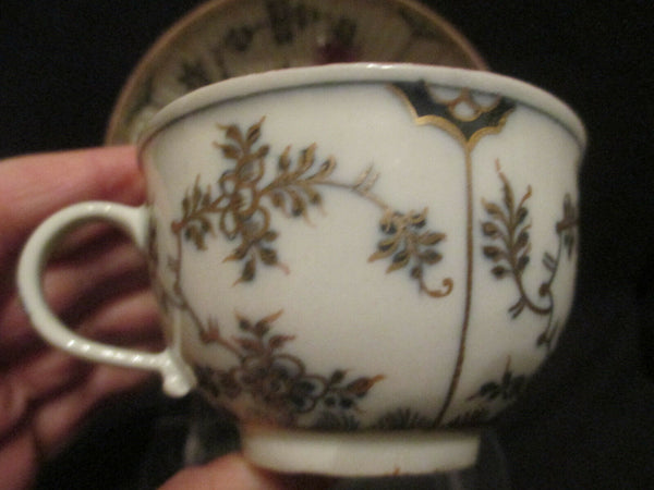 Tasse et soucoupe côtelées en porcelaine de Meissen Hausmaler Strawflower 1740