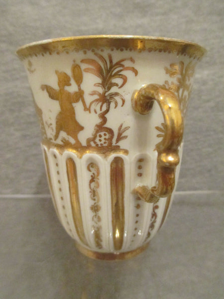 Meissen Porcelain Botteger Chinoiserie Beaker,  Bartholomäus Seuter 1725  (2)