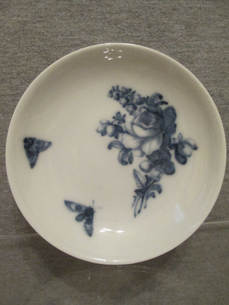 Meissener Porzellankäfer, Blumen- und Früchteteeschale und Untertasse, 1750