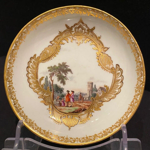 Scénique En Porcelaine De Meissen, Soucoupe Fond Jaune 1740, 