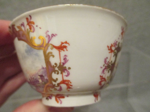 Meissen Porcelain Kauffahrtei Scene Tea Bowl 1735 (1)