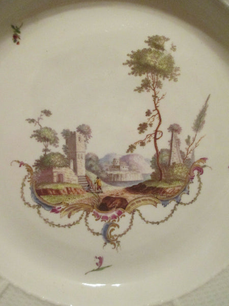 Assiette creuse en porcelaine Scenice de Ludwigsburg des années 1700 (1)