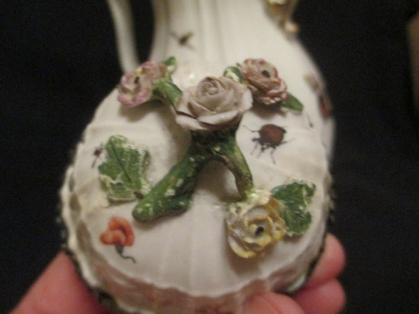 Cafetière Floral &amp; Bugs En Porcelaine De Meissen 1740.