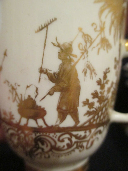 Bécher et soucoupe en porcelaine de Meissen Botteger Chinoiserie 1725 