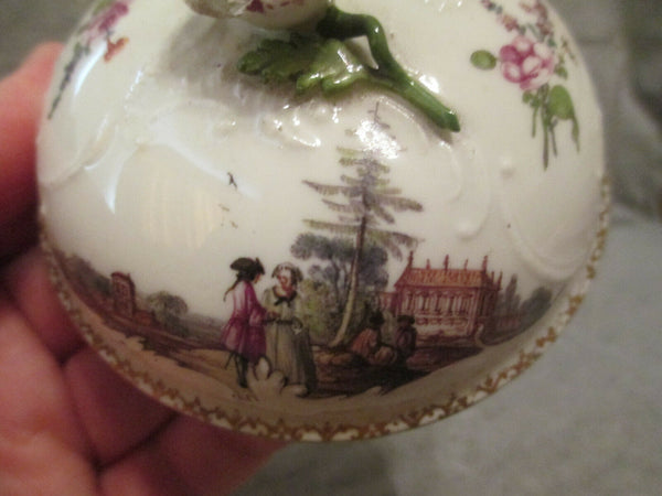 Scénique En Porcelaine De Meissen Moulé Ecuelle 1740. 