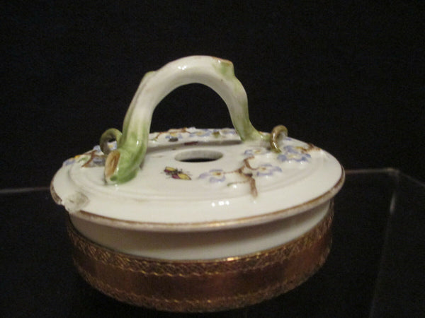 Couvercle de pot de chocolat en porcelaine de Meissen, fleur de Prunus 