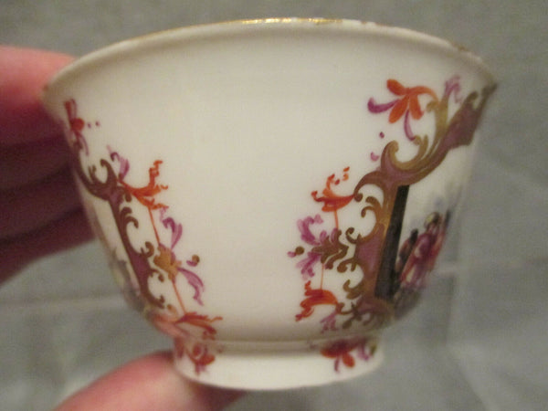 Meissen Porcelain Kauffahrtei Scene Tea Bowl 1735 (1)