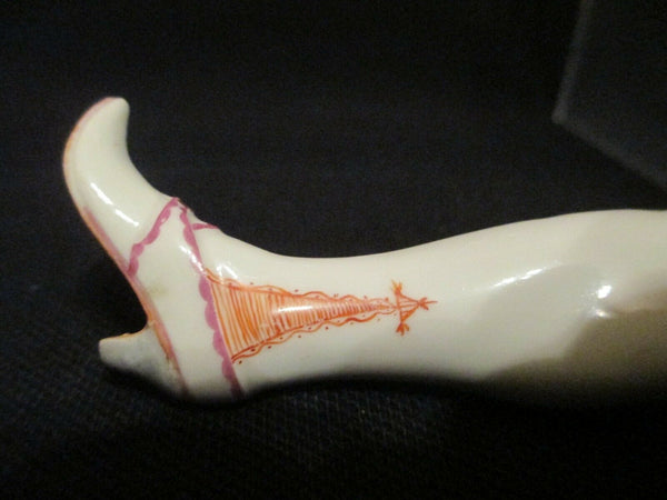 Etui En Porcelaine De Meissen En Forme De Jambe 18ème 