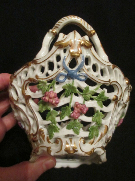 Meissen Fruit Moulded Basket, Dot Period 1763 - 1774 Drehers Marks (No 4)