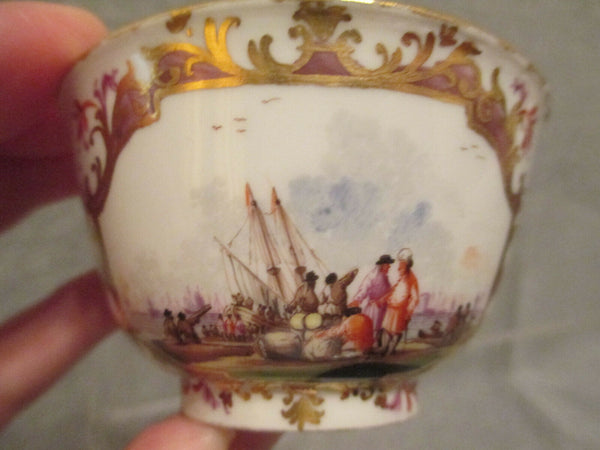 Meissen Porcelain Kauffahrtei Scene Tea Bowl 1735 (2)