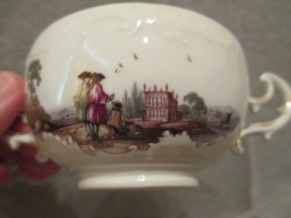 Scénique En Porcelaine De Meissen Moulé Ecuelle 1740. 