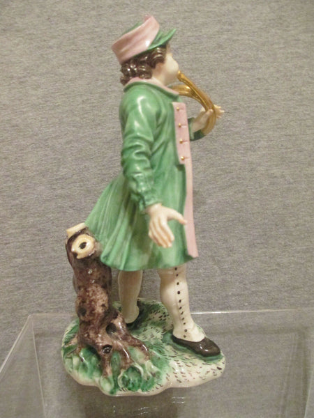 Chasseur en porcelaine de Nymphenburg avec corne.. vers 1930... Figure rare ! (1) 