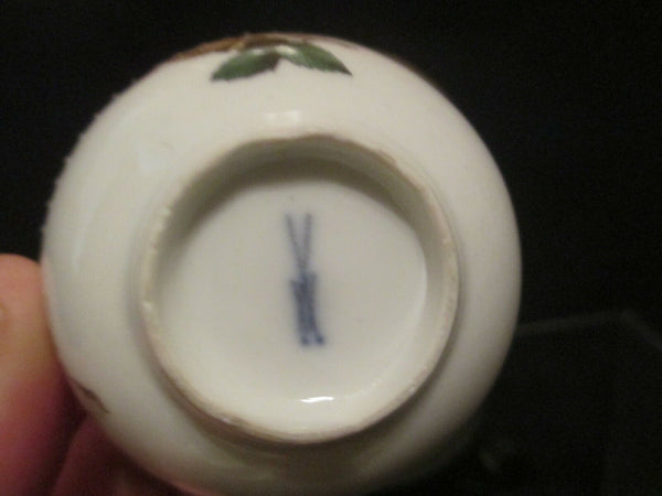 Bol à Thé Miniature et Soucoupe En Porcelaine De Meissen 1740 