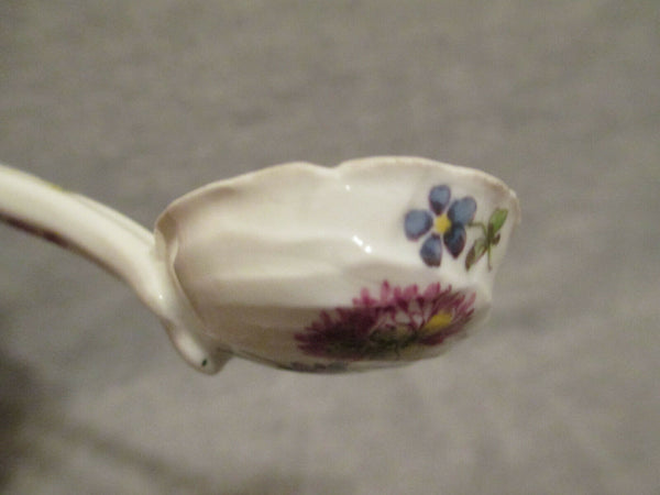 Cuillère Soucoupe Florale En Porcelaine De Meissen 18ème Siècle.