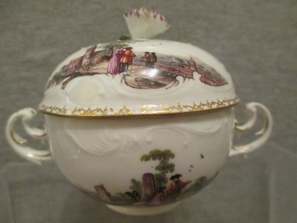 Scénique En Porcelaine De Meissen Moulé Ecuelle 1740. 