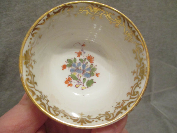 Meissen Porcelain Kauffahrtei Scene Tea Bowl 1735 (2)