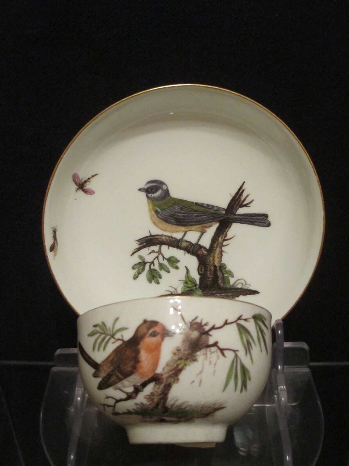 Meissener Ornithologische Tasse und Untertasse aus Porzellan, 1740 (2)