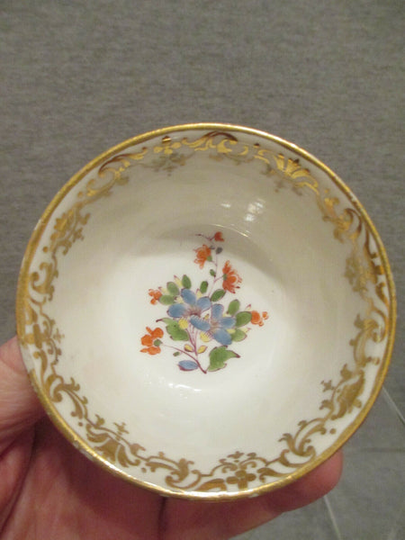 Meissen Porcelain Kauffahrtei Scene Tea Bowl 1735 (1)