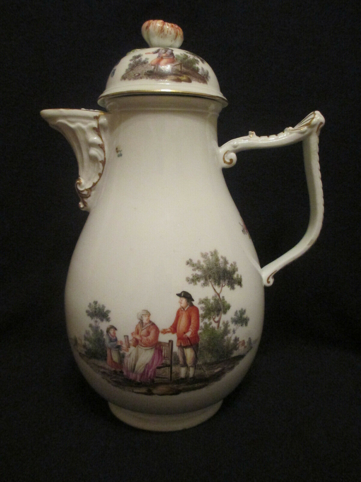 Cafetière en porcelaine Meissen avec scènes Tennier, marque Drehers très début des années 1700 