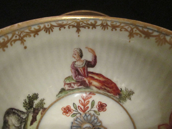 Tasse et soucoupe côtelées en porcelaine de Meissen Hausmaler Strawflower 1740