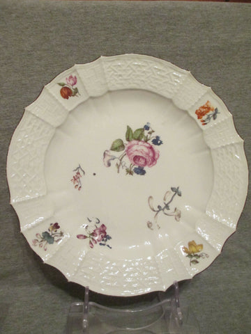 Assiette à dîner florale en porcelaine de Meissen, gravure sur bois, années 1740 (1) 