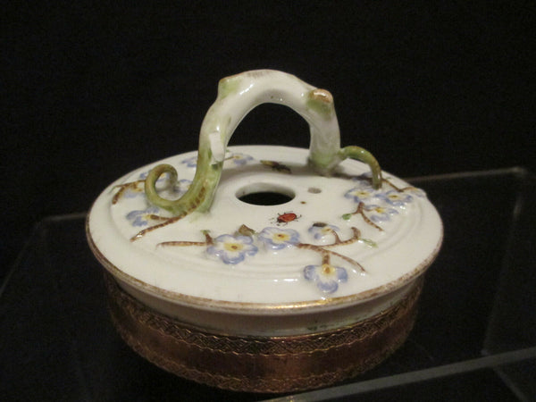 Couvercle de pot de chocolat en porcelaine de Meissen, fleur de Prunus 