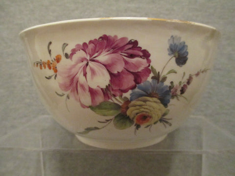 Den Haag, Bol à slop floral en porcelaine de La Haye années 1780