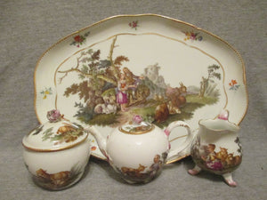 Service à Thé Pour Enfants D'époque Académique En Porcelaine De Meissen, Poupées. 1763-74 