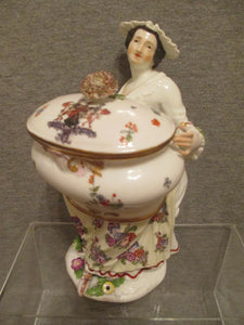 Meissen Porcelain Heraldic Sweetmeat / Sauce Figure 1740 - 45