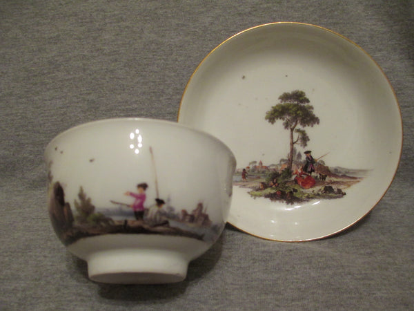 Meissen Teeschale und Untertasse, 1735. Herold (selten)