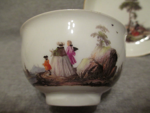 Meissen Tea Bowl & Saucer, 1735. Herold (Rare)